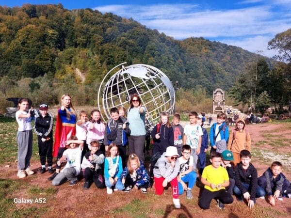 екскурсія Скелі Довбуша