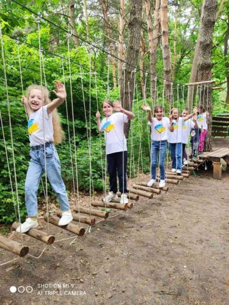 "Ласощі для ведмедів" с. Домажир